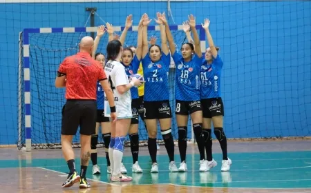 Yalıkavak hentbol takımı Anadolu Üniversitesi'ne rahat geçti