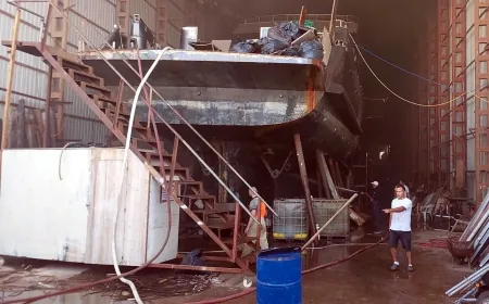 Bodrum’da tersane yangını korku yarattı