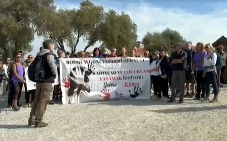 Bodrum Gönüllüleri Derneği “Kadın ve çocuk cinayetlerine” dikkat çekmek için yürüdü