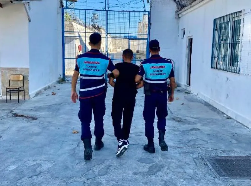 Aranan dolandırıcılar yol kontrolünde yakalandı