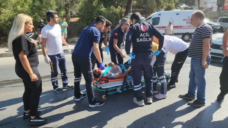 Yokuşbaşında otomobilin çarptığı motosikletteki iki genç yaşam mücadelesi veriyor