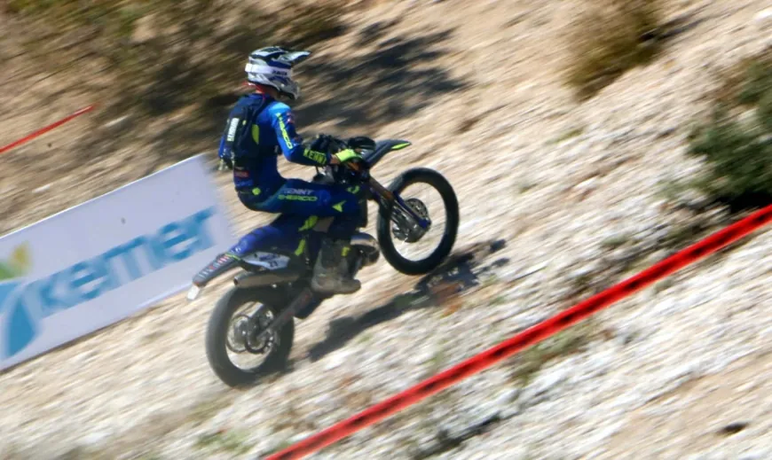 Sea To Sky Enduro Motosiklet Yarışı Orman etabında lider Wade Young’un oldu…
