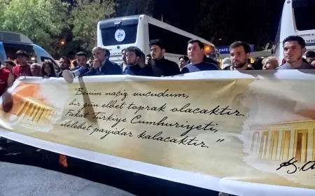 Bodrum CHP’li gençler Ata’nın huzurunda