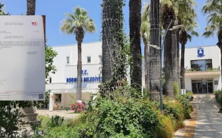 Belediye Strateji bürosunda görevli üniversiteliye tuvalet temizliğine atama krizi