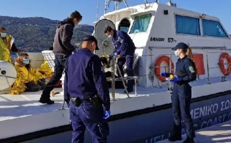 Bodrum açıklarında göçmen botu battı, kayıp göçmenler aranıyor
