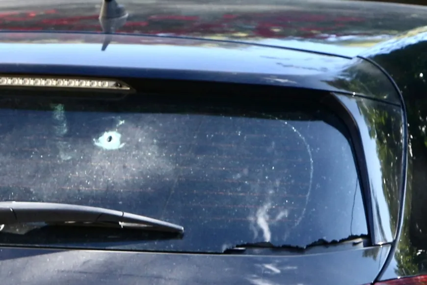 Otomobilin arka camından giren kurşun 3 yaşındaki çocuğu öldürdü