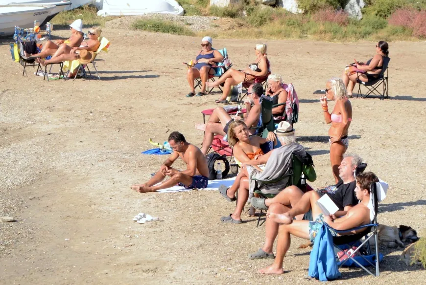 Kasım ayının ilk günü Bodrum’da böyle deniz ve güneş keyfi yaptılar
