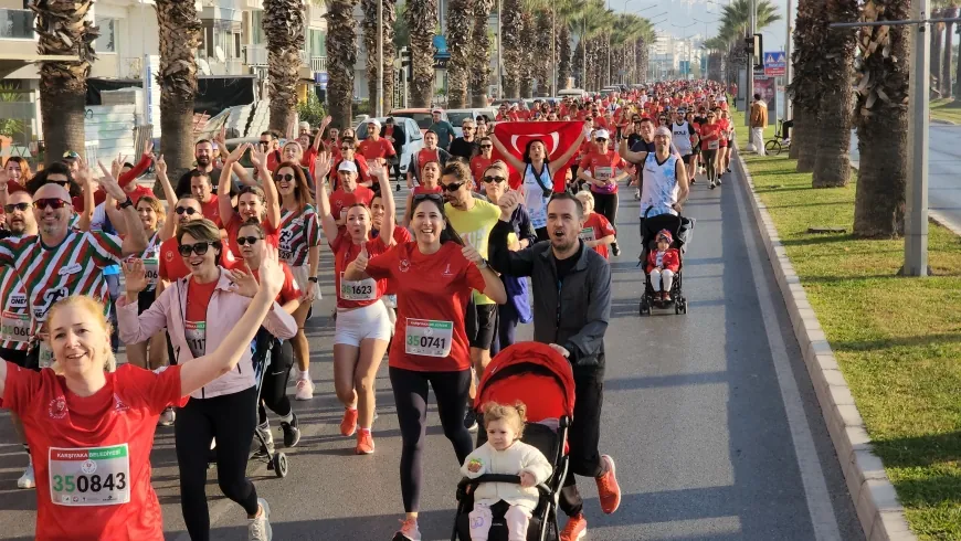 Binlerce kişi Ata’dan Ana’ya Saygı Koşusu’na katıldı