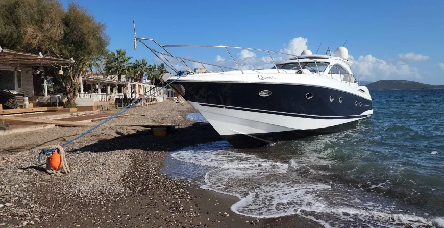 Bodrum’da lodos yatları karaya sürükledi