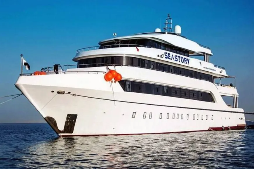 Dalış teknesi battı 31 turist 14 mürettebat kayıp