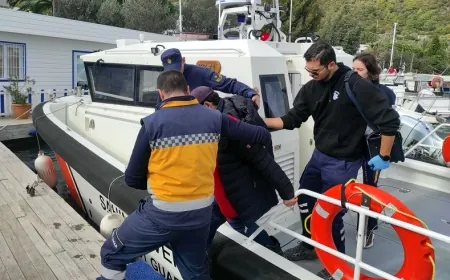 Torba açıklarında  fenalık geçiren amatör balıkçıyı sahil güvenlik kurtardı
