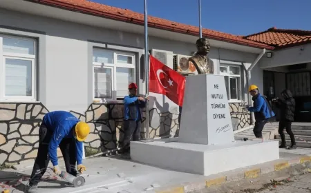 Muğla’daki okul ve meydanlara 248 Atatürk büstü yerleştirildi