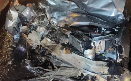 Yolcu otobüsü ile otomobil çarpıştı iki ölü