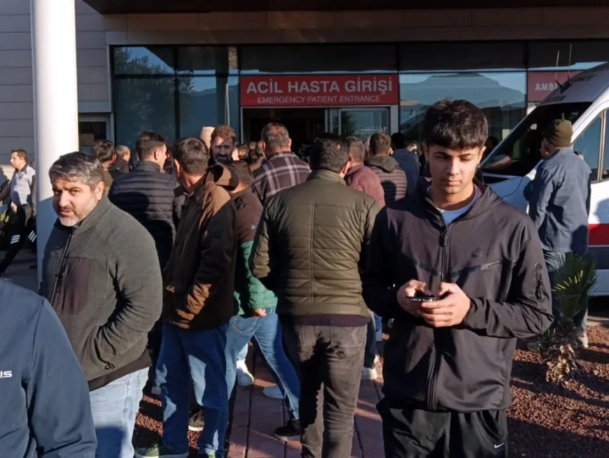 Yalıkavak , inşaatta çelik konstrüksiyon çöktü 1 işçi öldü , 1 işçi ağır yaralı