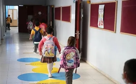 ÖZEL OKUL FİYATLARI ELYAKACAK YAPILACAK ZAM ORANI BELLİ OLDU.Buna göre bu ücretlere en fazla yüzde 49,80 zam yapılabilecek.  Ayrıca, okullar ders kitabı adı altında herhangi bir ücret alamayacak.