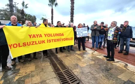 Turgutreis’de Liman inşaatı için yol kapatıp eylem yaptılar
