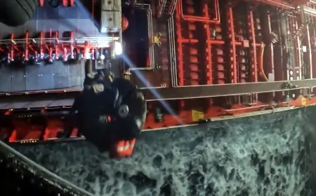 Akdeniz’in ortasında Türk denizciyi kurtarmak için gece yarısı nefes kesen operasyon yaptılar