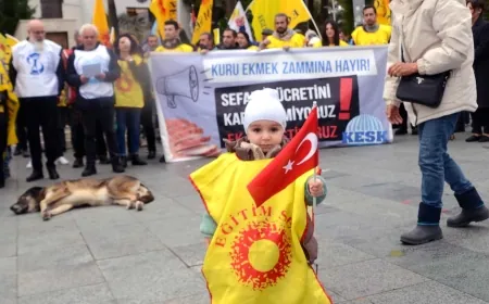 14 aylık ilk eyleminde ekmeğinin peşinde