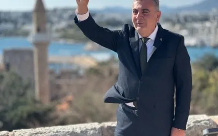 Milli Yol Partisi  Genel Başkan Yardımcısı Cenizhan Sancar’a  Bodrum’da bıçaklı saldırı