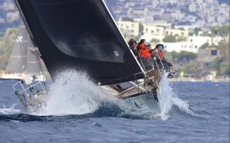 Bodrum'da kış trofesi yelken yarışları başladı