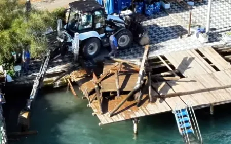 Kaçak iskelelerin yıkımlarına başlandı