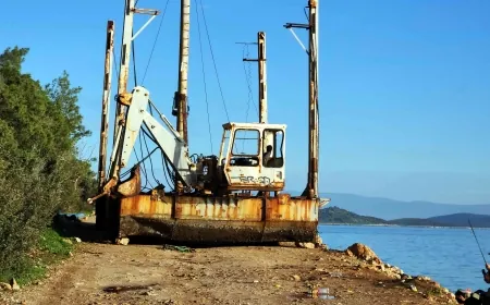 Torba koyundaki hurda çöplüğü kaldırıldı