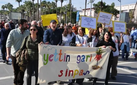 Marmaris’te MÜHÜRLENMESİNE RAĞMEN İNŞAATI DEVAM EDEN Simpaş gerginliği, Marmarisliler ayaklandı, kaymakamlığa yürüdü