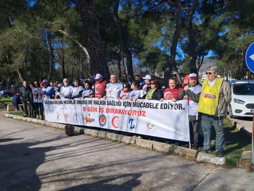 Muğlalı hekimler iş bıraktı “Sonuç alınana kadar eylemlerimiz devam edecek”