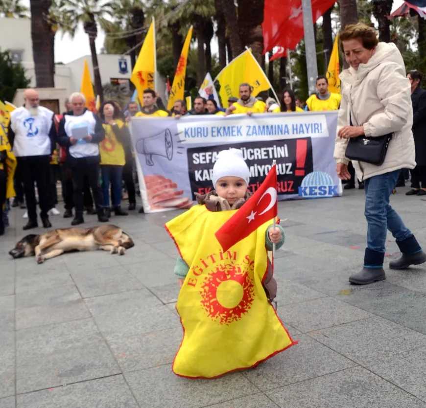14 aylık ilk eyleminde ekmeğinin peşinde