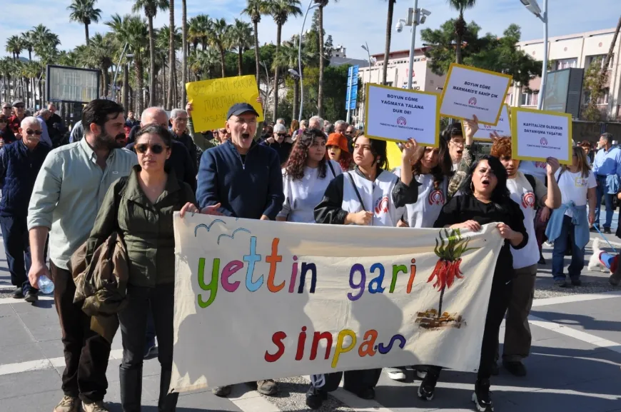 Marmaris’te MÜHÜRLENMESİNE RAĞMEN İNŞAATI DEVAM EDEN Simpaş gerginliği, Marmarisliler ayaklandı, kaymakamlığa yürüdü
