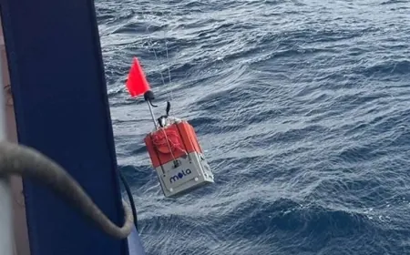 Santorini su altındaki Columbus yanardağındaki hareketliliği Sismologlar izlemeye başladı.