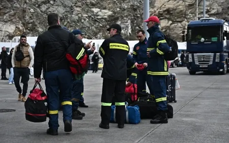 Santorini boşaldı yağma korkusu başladı, adaya takviye polis ve asker gönderiliyor, yağma suçundan tutuklamalar başladı