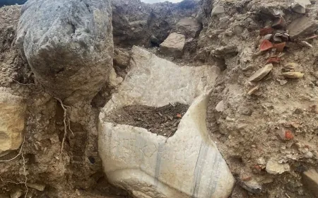 2700 YILLIK HEYKELİ VATANDAŞ BULDU KORUMA ALTINA ALINDI