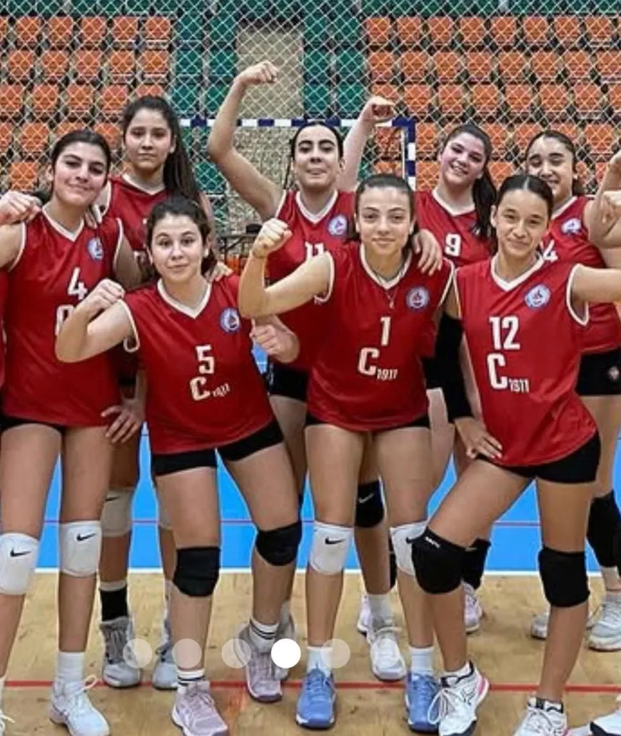 Cumhuriyet Ortaokulu Voleybol Kız Takımı Muğla’yı Karaman’da temsil ediyor