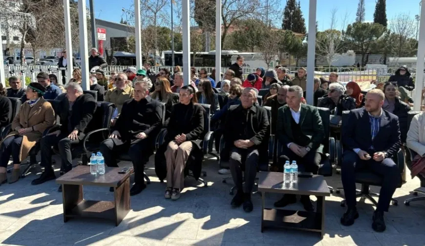 Hamsi Festivali'nde oturma düzeni Muğla’yı karıştırdı, kalp krizi geçirtti iddiası