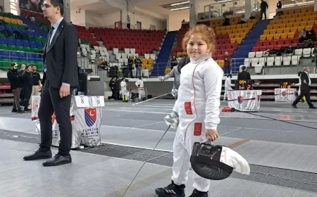 Kendisi küçük ama  Eskrim Epe dalında başarısı büyük