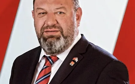 CHP’li Belediye Meclis üyesi Karakaya kaçak yapıdan sabıkalı çıktı, açıklama yaptı.