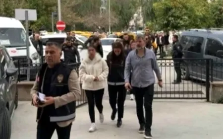 TAPU MÜDÜRÜNE İNANILMAZ TUZAK, UYGUNSUZ GÖRÜNTÜLERİNİ ÇEKİP….