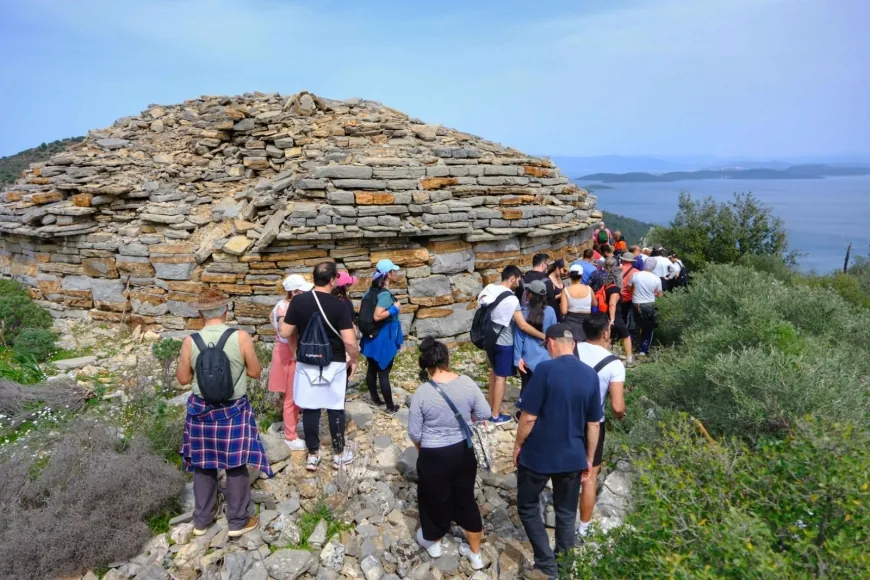 Torba’daki Gebe Kilise’ye ziyaretçi akını