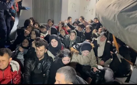 Radar ile tespit edildiler, Muğla açıklarında 54 göçmen kurtarıldı 2 göçmen öldü