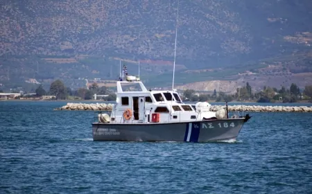 Denizde başsız ve kolsuz erkek cesedi bulundu