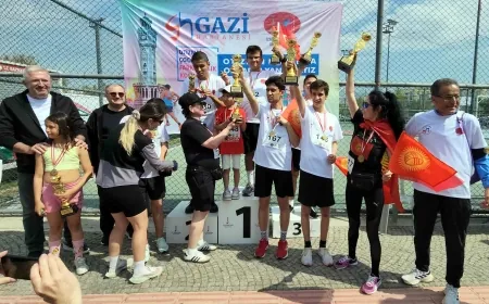 Gazi Koşusu'nda otizmli bireylerin büyük başarısı