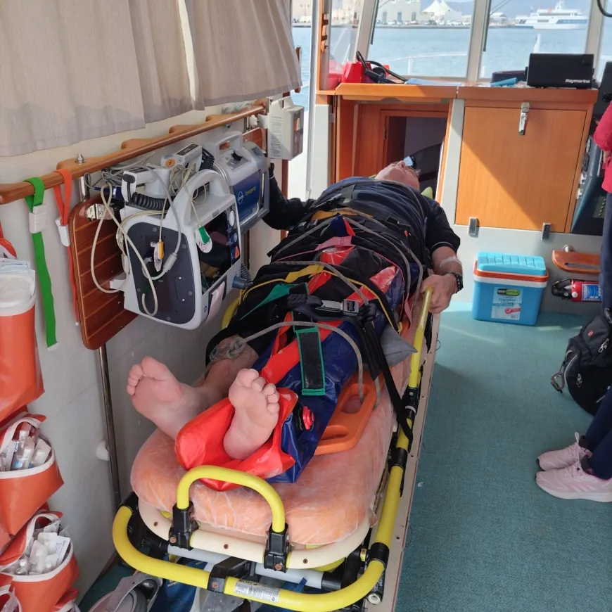 Yaralı Türk vatandaşı İstanköy (kos) adasından Bodrum’a deniz ambulansı ile getirildi