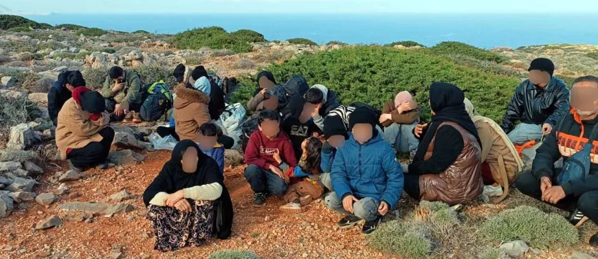Göçmenleri Akdeniz’in ortasında ki ıssız adaya terk ettiler