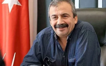 SON DAKİKA: Sırrı Süreyya Önder hayatını kaybetti