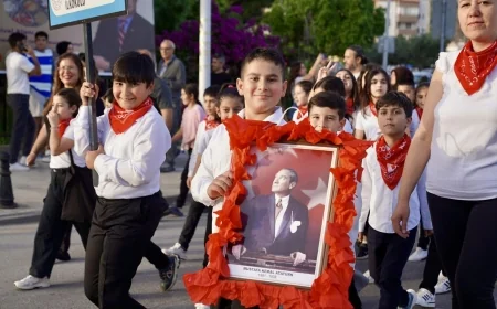 Ortaca Dans Festivali renkli görüntülere sahne oldu