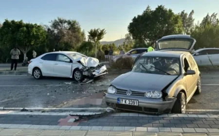 Fethiye'de 2 otomobil kafa kafaya girdi; 1 kişi öldü, 3 kişi yaralandı