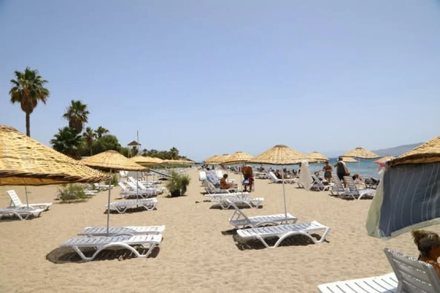 Bodrum Belediyesi halk plajındaki şezlongları 100 TL. yaptı tepki yağdı