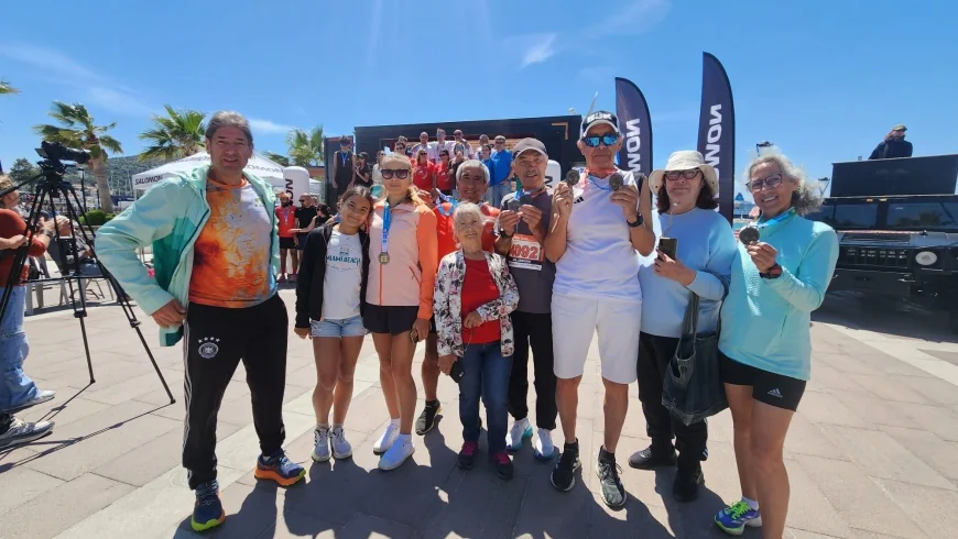 Bodrumlu atletlerden Çeşme maratonunda madalya yağmuru