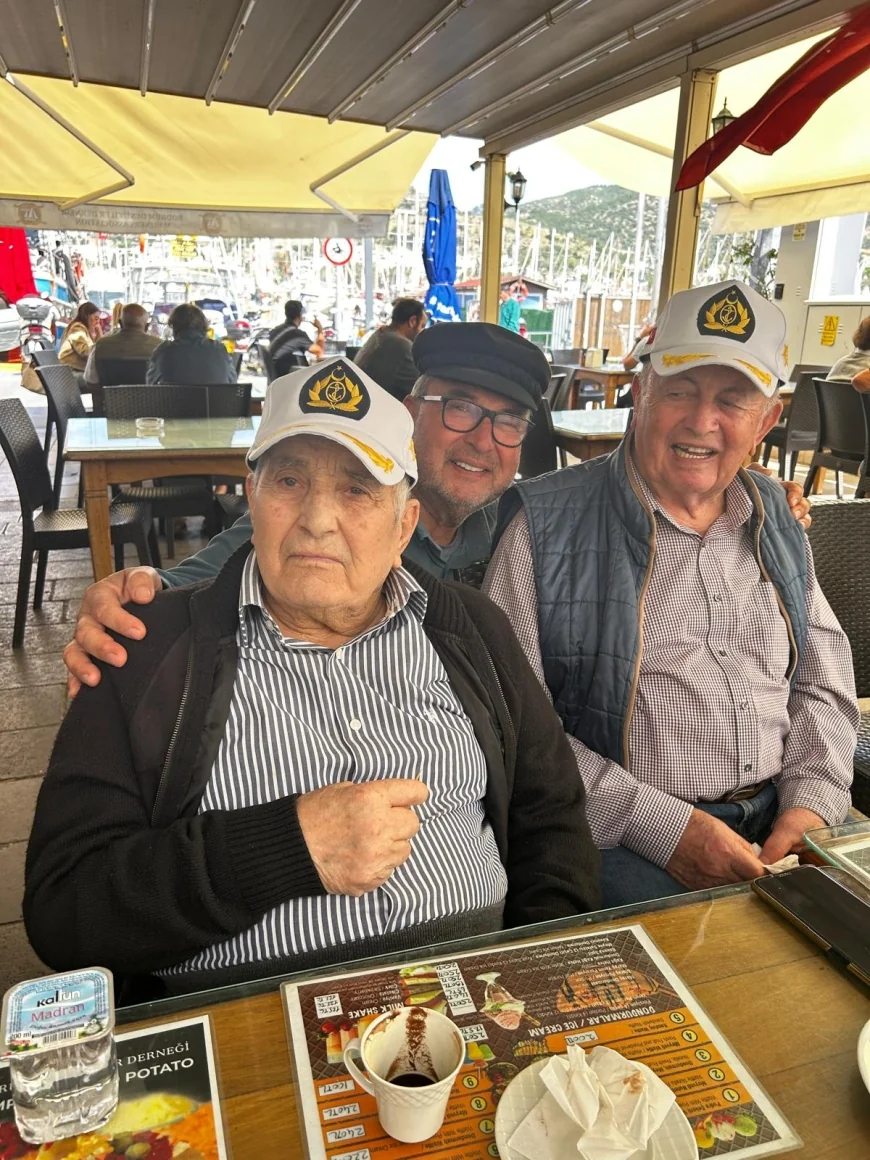 Bodrum Denizciler Derneği ‘nden anlamlı buluşma , usta denizciler bir arada